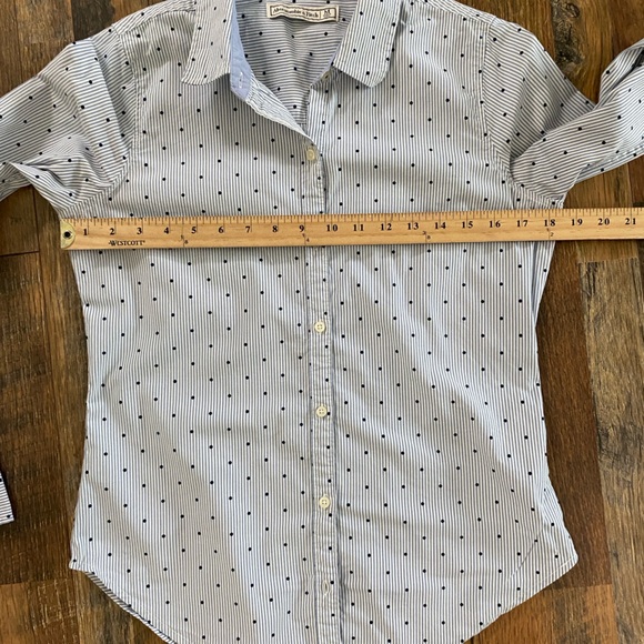 A&F Button Down Blue Stripes and Dots Shirt MEDIUM - Picture 4 of 8